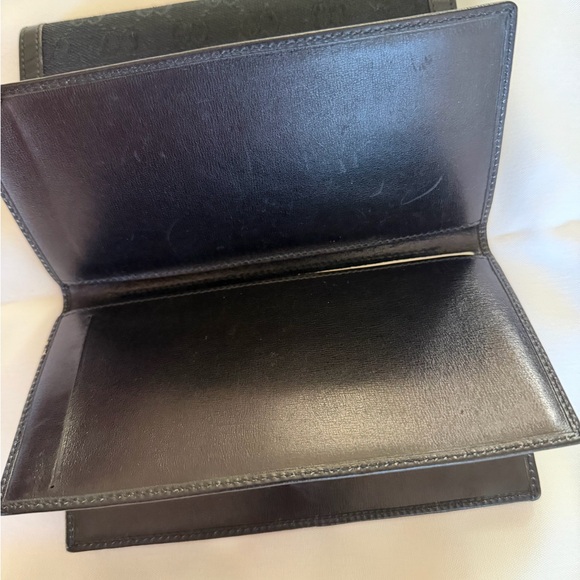 Vintage Gucci Black Leather wallet with signature GG’s - Picture 11 of 13